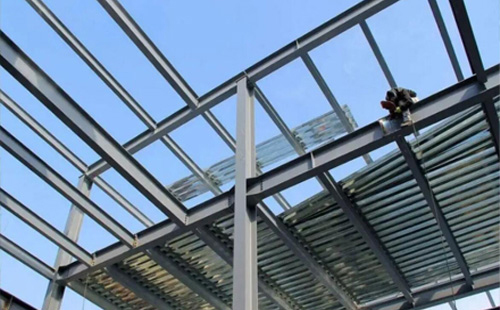 酒泉酒泉钢结构加工中的切割与钻孔精度控制要点